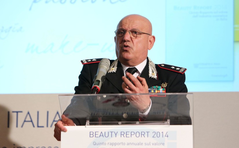 Il comandante dei Carabinieri del NAS, Cosimo Piccinno, partecipa al quinto rapporto annuale sul valore dell'industria cosmetica in Italia, Roma, 17 giugno 2014.
ANSA/VINCENZO TERSIGNI
